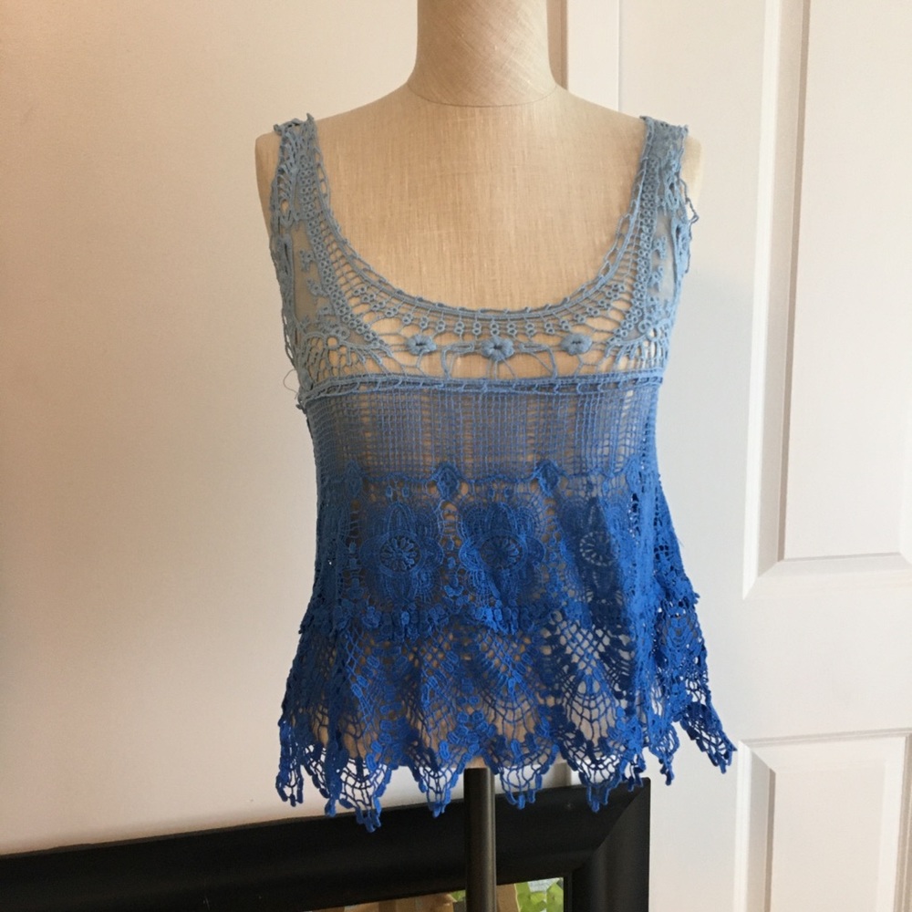 blue delias knitted tank top size xs.